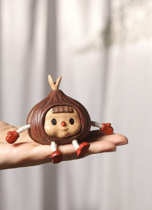 Süßer Kastanien-Elf Kantenhocker aus Massivholz | Kreative Wichtel Holzfigur | Gopure Studio Gopure Studio